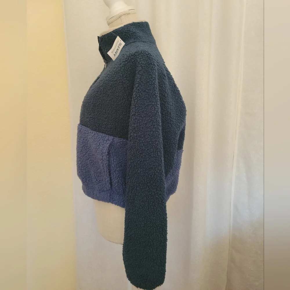 Old Navy NWT Long-Sleeve Oversized Two-Tone Sherpa Sweatshirt for Women - Picture 8 of 9